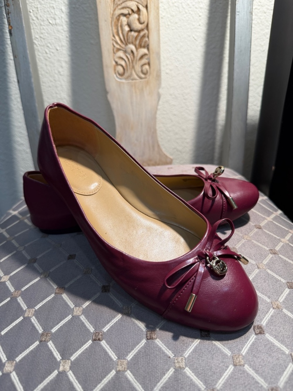 MICHAEL Michael Kors Womens Wine Leather Ballet Flats with Bow